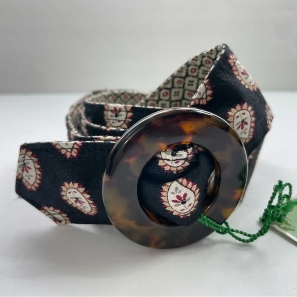 Vera Bradley Reversible Belt‎ Black/Cream/Red